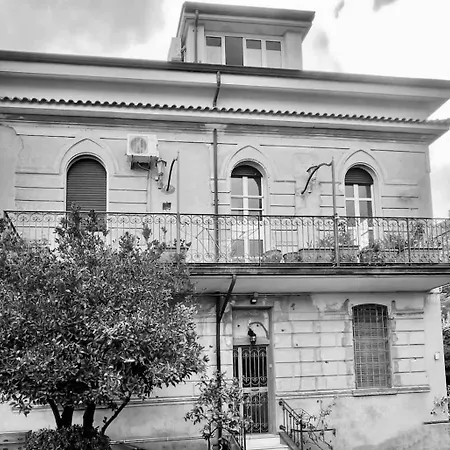 Apartment La Bumeliana Sul Mare - Lo Spiffero E La Figlia Del Sole Pizzo (Calabria)